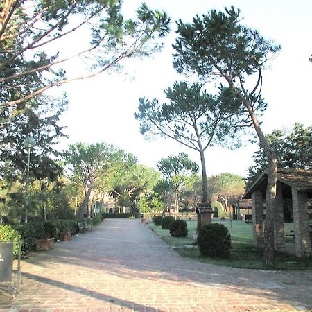 Borgo San Antonio & Borgo San Giuseppe By La Principina Aparthotel พรินซิพินา แทร์รา ภายนอก รูปภาพ
