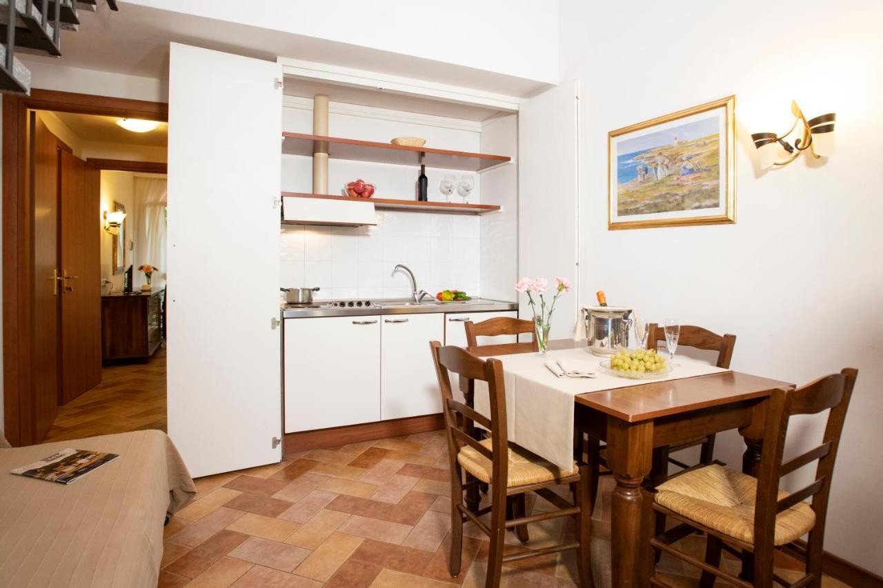 Borgo San Antonio & Borgo San Giuseppe By La Principina Aparthotel พรินซิพินา แทร์รา ภายนอก รูปภาพ